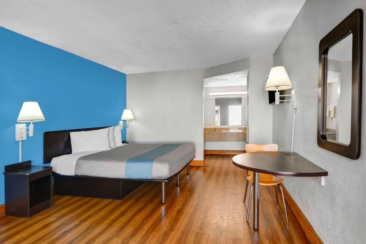Motel 6-Atlanta, Ga Доравилл Экстерьер фото