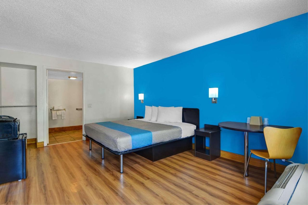 Motel 6-Atlanta, Ga Доравилл Экстерьер фото