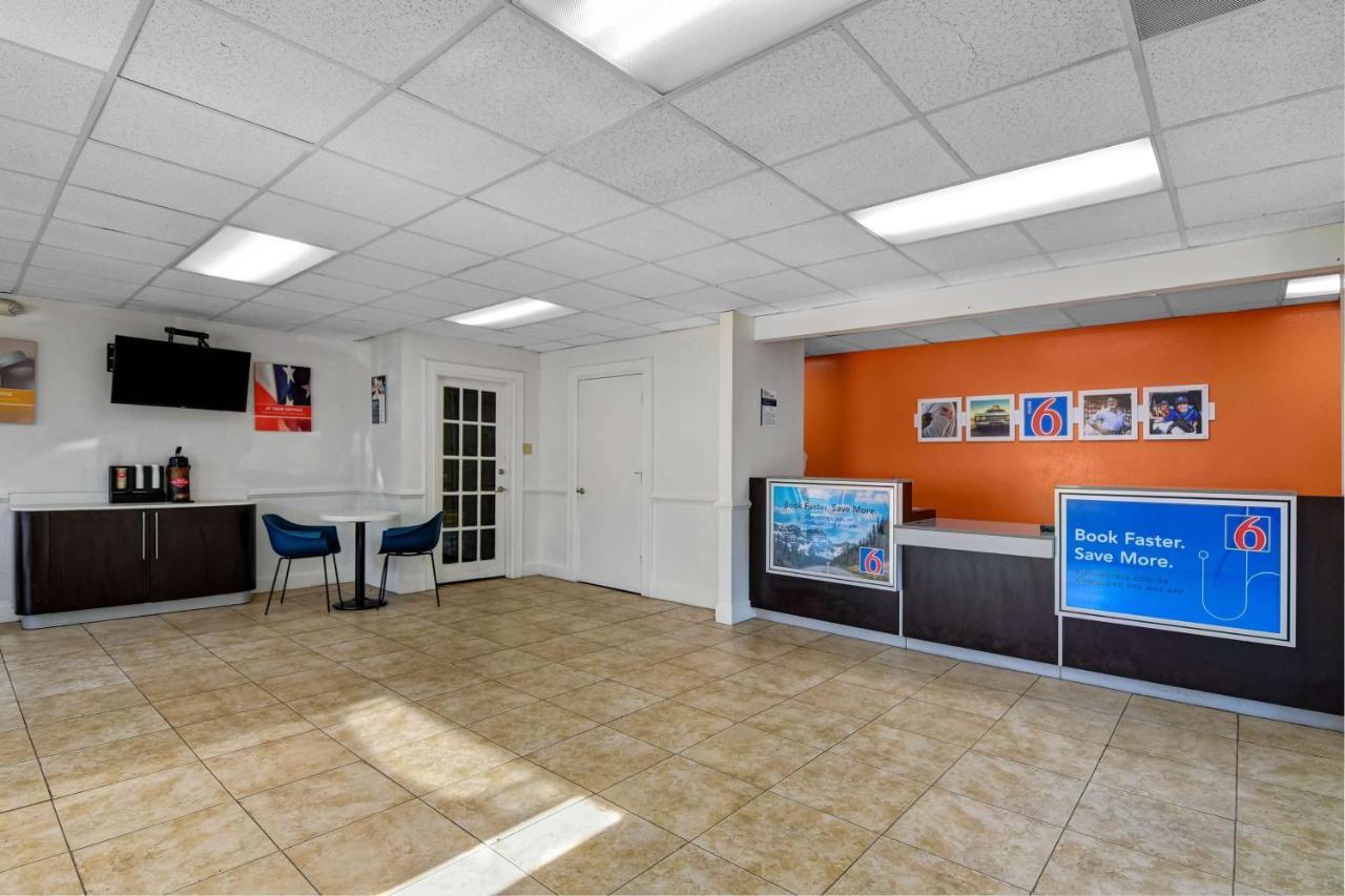 Motel 6-Atlanta, Ga Доравилл Экстерьер фото