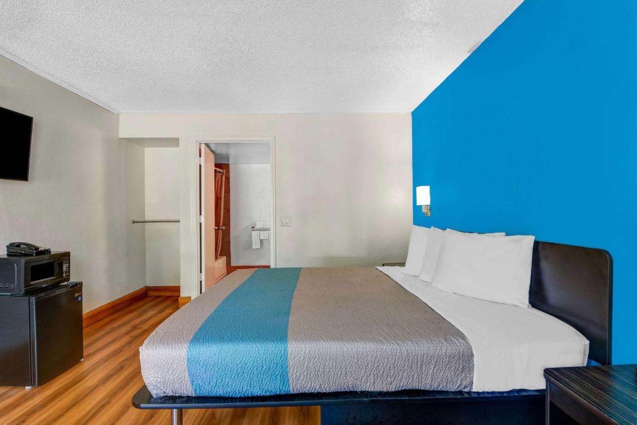 Motel 6-Atlanta, Ga Доравилл Экстерьер фото